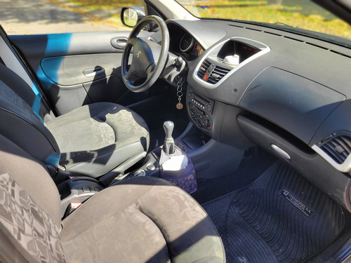 Peugeot 207 1.4 Sedan Xs