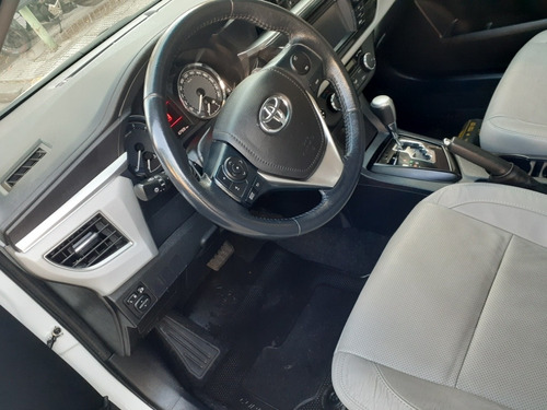 Imagen 11 de 13 de Toyota Corolla 1.8 Xei Cvt Pack 140cv 2015