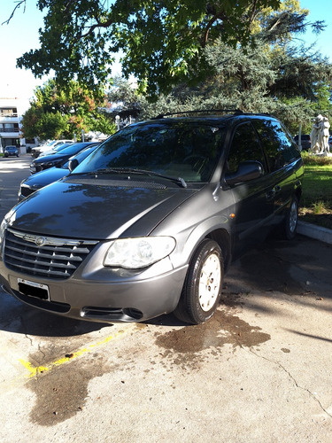 Chrysler Caravan 3.3 Se 3.3