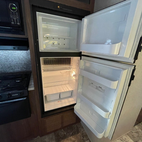 Imagen 9 de 15 de Casa Movil 2018 Pioneer Camper Motorhome Traila Remolque