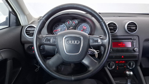 Audi A3 1.4 TFSI AMBIENTE PLUS S TRONIC