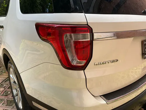 Ford Explorer 2.3 Limited 4x4