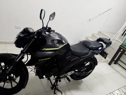 Fz 25