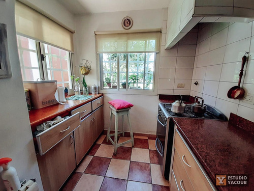 Casa 3 Dormitorios 3 Baños 2 Cocheras 1 Patio 196 Mts 2 Totales - Manuel B Gonnet
