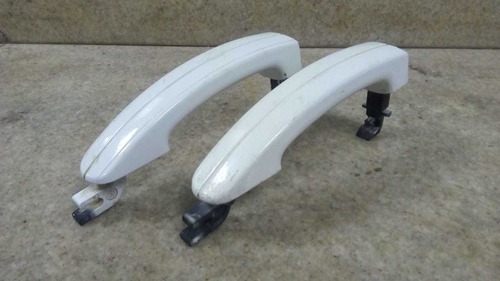 Imagem 2 de 4 de Puxador Maçaneta Externa Ford Focus 2010 2011 2012 A 2018
