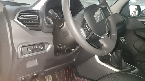 JIM Re-Max Clasica 2.4T Confort 4X2 Mt