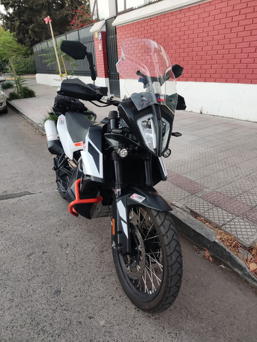 Moto Con Cuidado Extremo, En Excelentes Condiciones.