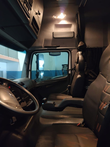 Imagem 9 de 12 de Mercedes Benz Atego 2430 2020 6x2 Automático Completo Baú