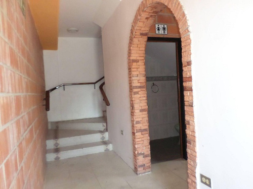 Imagen 8 de 12 de Mayra Ysabel Cedeño Vende Galpon En Centro, Villa De Cura Cod 22-15701
