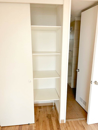 Edificio Moderno, Metro Hospitales, 1 Dormitorio,