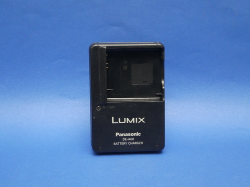 Cargador Original  Panasonic Lumix De-a60 , Usado.