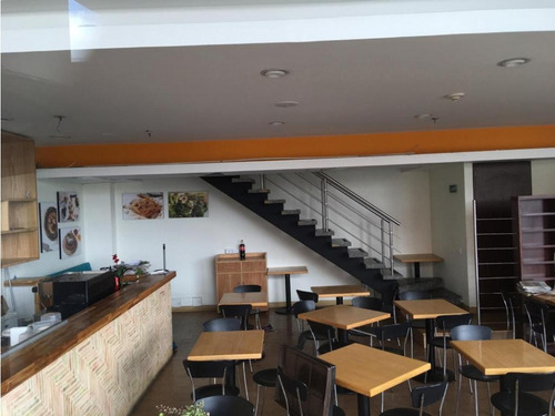 Vendo Local Rentando Vitrina Comercial Terraza Sta Barbara Or. -11-