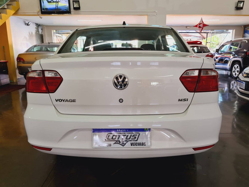 Imagem 4 de 9 de Volkswagen Voyage 1.6 Msi Totalflex Trendline 4p Manual