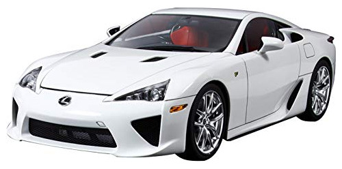 Maqueta Lexus Lfa V10 Con Detalles Grabados 1:24.