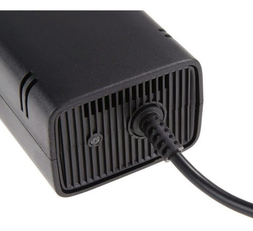 Fuente De Poder Xbox 360 E + Kit De Carga Y Juega Xbox 360