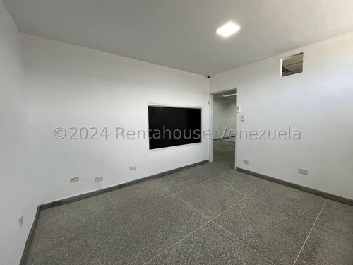 Galpón Industrial Comercial Almacén Nave Con 10 Metros De Altura Moderno Excelente Para Iniciar O Expandir Su Negocio O Empresa Nela 24-29136
