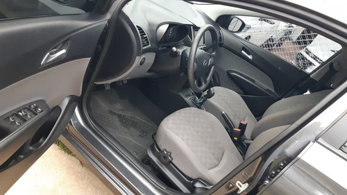 Hyundai Hb20s 2018 1.6 Comfort Plus Flex 4p