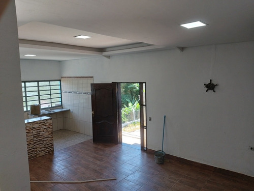 Imagem 2 de 14 de Chácara Ibiuna 1.300 Mts Casa,piscina,área Gourmet,ac Carro