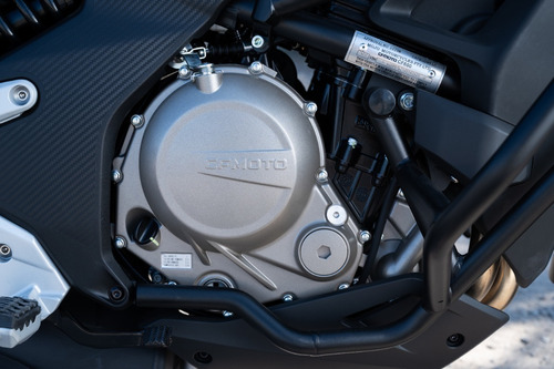 Imagen 16 de 24 de Cf Moto 650 Mt Tablero Tft 2023