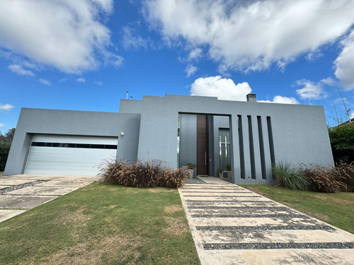 Venta Casa Premium Country San Isidro Cordoba  