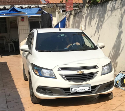 Imagem 1 de 5 de Chevrolet Onix