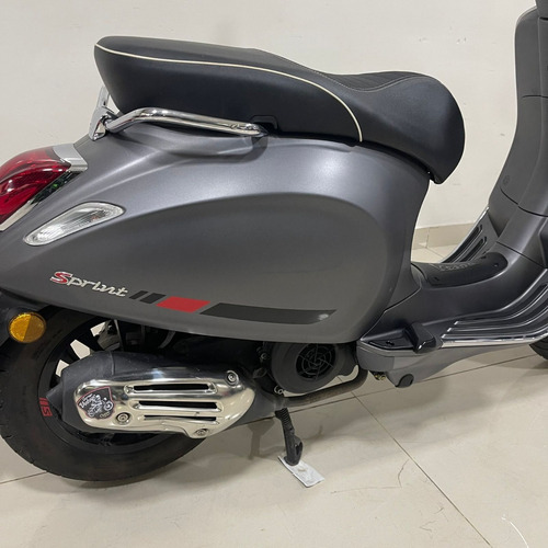Vespa Sprint 150s 2018 Usada - 7.900 Km