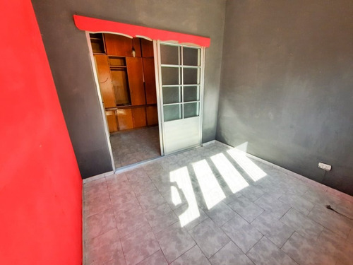Imagen 11 de 14 de Departamento Tipo Casa En Venta En Lanus Este