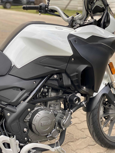 Benelli Trk 251