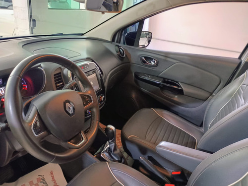 Renault Captur 1.616v Intense Sce X-tronic 5p