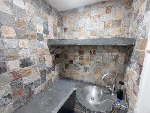 Arriendo Local En Patio Bonito