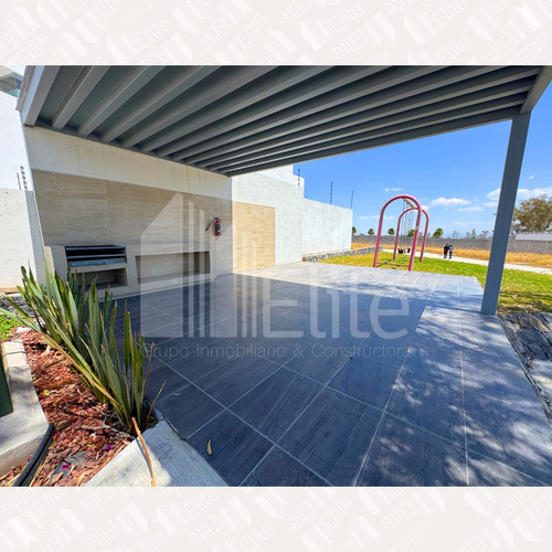 Terreno En Venta En Taray Royal Club Frente A Universidad Mondragon