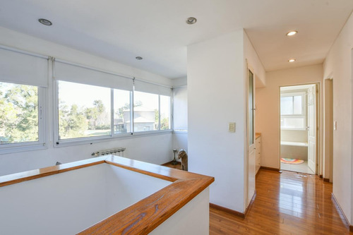 Imagen 18 de 30 de Casa De 3 Dormitorios En Venta Con Pileta Barrio Cerrado Aldea Fisherton