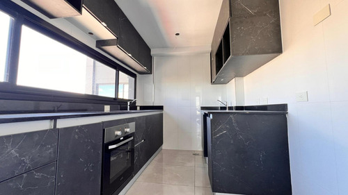 Departamento En Venta, 3 Ambientes En Flores