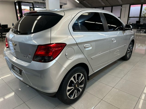 Chevrolet Onix Onix 1.4 MPFI LTZ 8V FLEX 4P MANUAL
