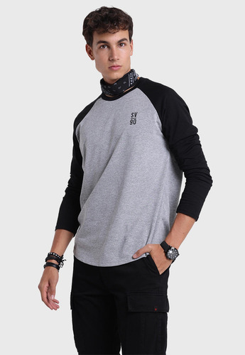 Imagen 2 de 5 de Polera Manga Larga Bicolor Hombre Soviet Spo2734gr