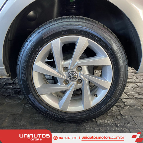 Volkswagen Voyage 1.6 MSI FLEX 16V 4P AUT.