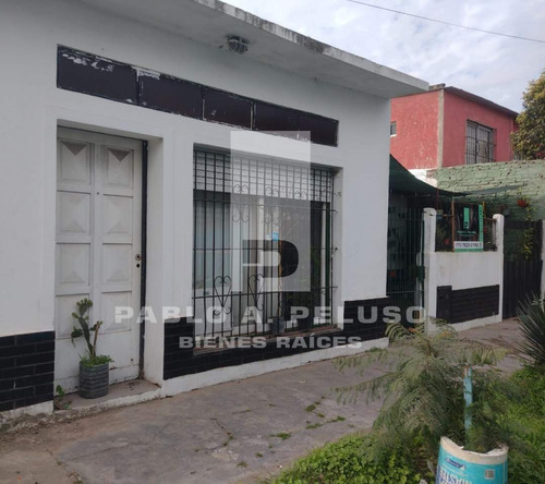 Casa 3 Ambientes. Parque San Martin. Merlo. Zona Oeste, Buenos Aires