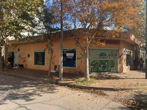Imagen 2 de 5 de Local En Venta En Quilmes Centro