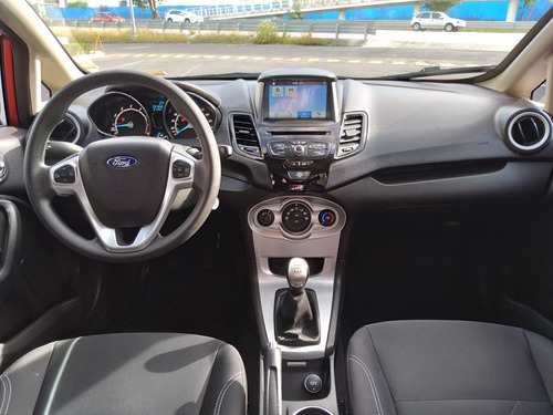 Imagen 5 de 12 de Ford Fiesta 2018 1.6 Se Sedan Mt