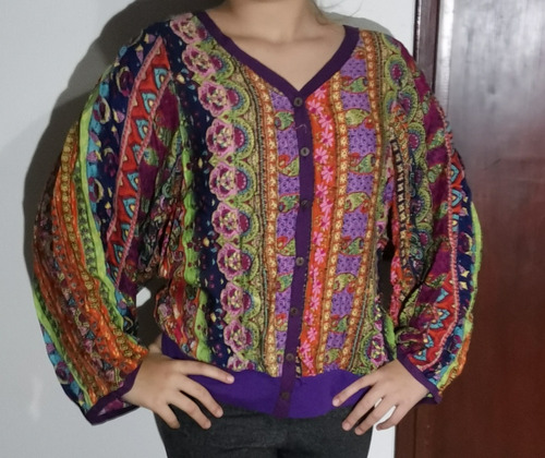 Blusa Murciélago Nueva Talle M, Medidas En Descripción 