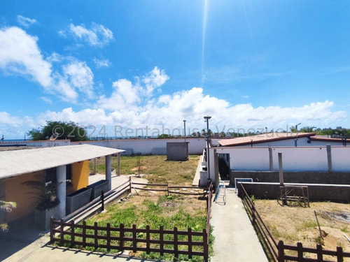 De Oportunidad!! Venta De Casa En Playa El Agua. Isla De Margarita.