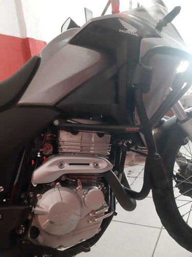 Imagem 4 de 15 de Honda Xre 300 Prata Unico Dono Baixo Km