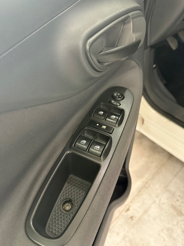 Fiat Punto 1.4 Attractive C/radio Integrada