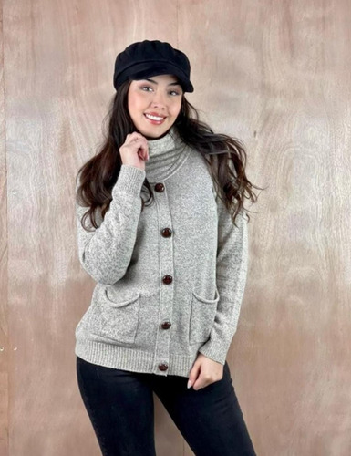 Sweater Lana Con Botones Y Bolsillos