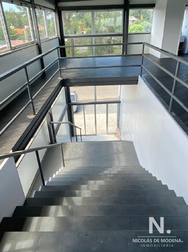 Maldonado - Local Comercial - Alquiler - 240m2