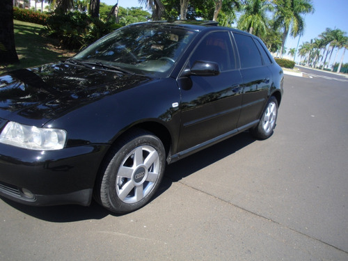 Imagem 2 de 15 de Audi-a3 1.8