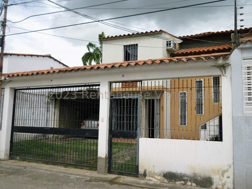 Casa Dúplex En Urb. Ciudad Jardín En Cagua Puo 24-1194