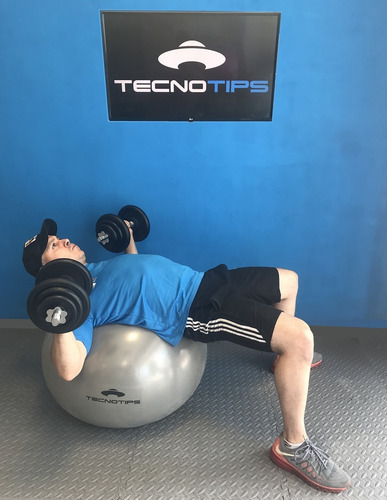 Imagen 4 de 5 de Pelota Pilates Yoga Funcional Tecnotips® 65cm + Inflador Color Gris