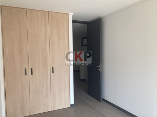 Townhouse En Venta De 4 Dorm. En Las Condes