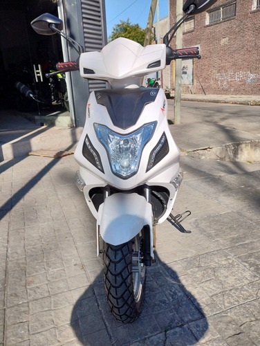 Imagen 3 de 4 de Beta Arrow 150 R8